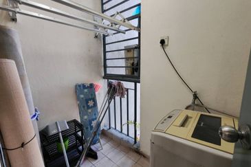 E-Tiara Serviced Apartment