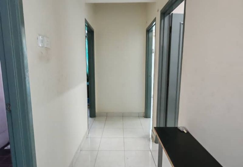 E-Tiara Serviced Apartment