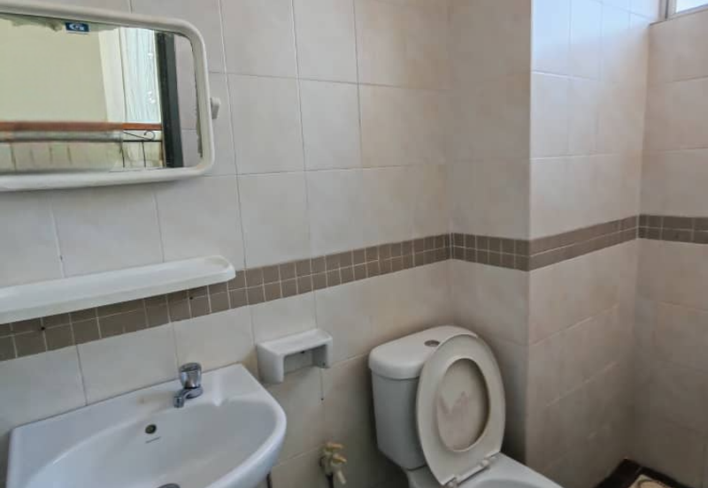 E-Tiara Serviced Apartment