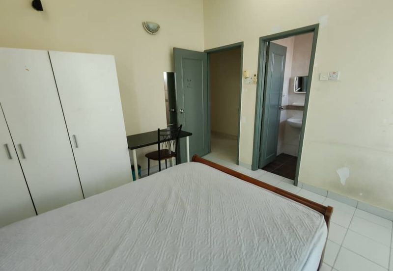 E-Tiara Serviced Apartment