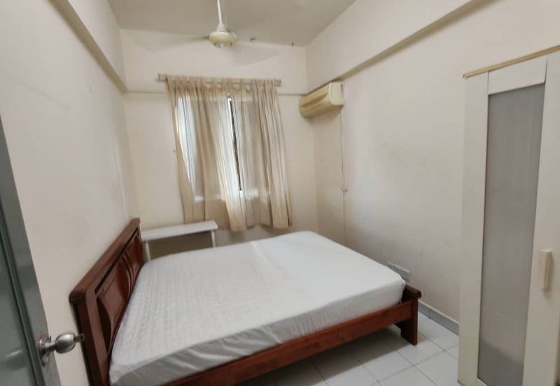 E-Tiara Serviced Apartment