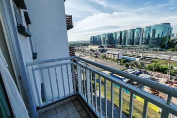 E-Tiara Serviced Apartment