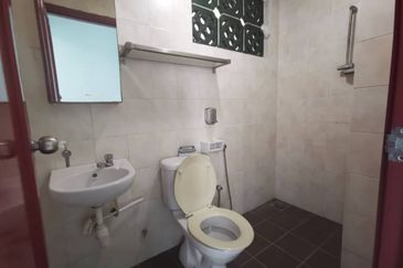 E-Tiara Serviced Apartment