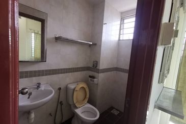 E-Tiara Serviced Apartment