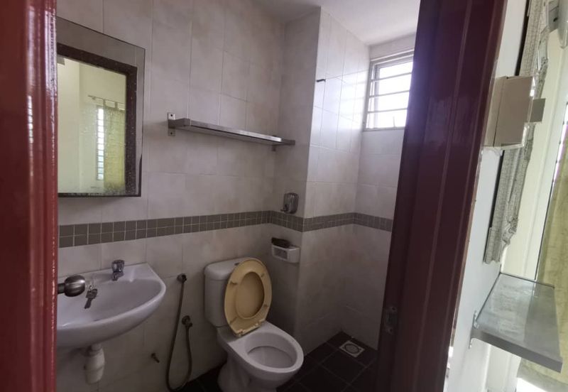 E-Tiara Serviced Apartment