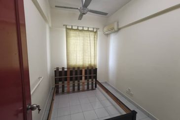 E-Tiara Serviced Apartment