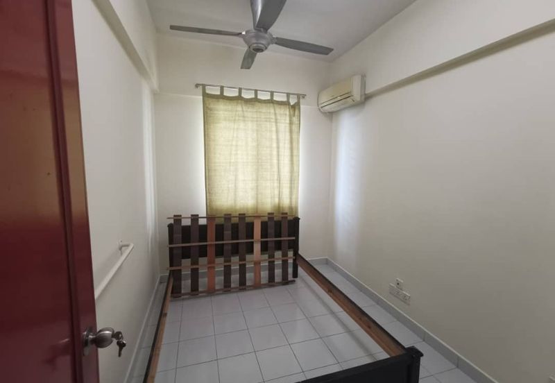 E-Tiara Serviced Apartment