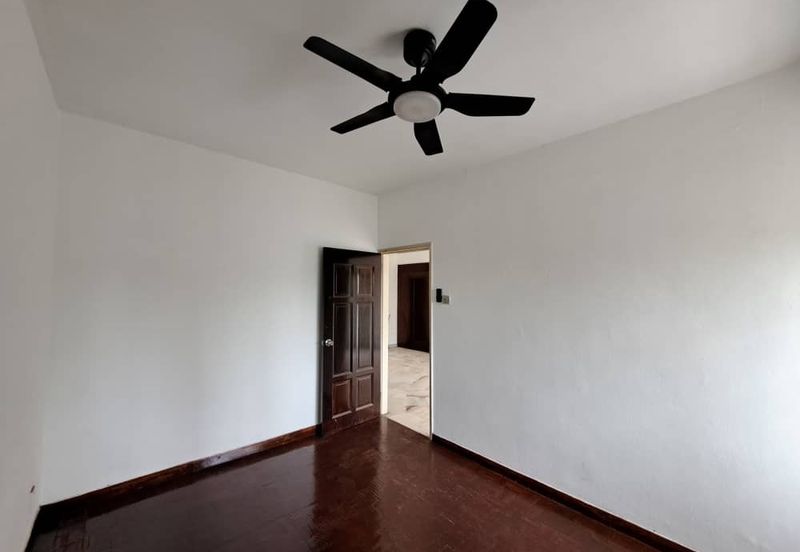 Subang Perdana Goodyear Court 1