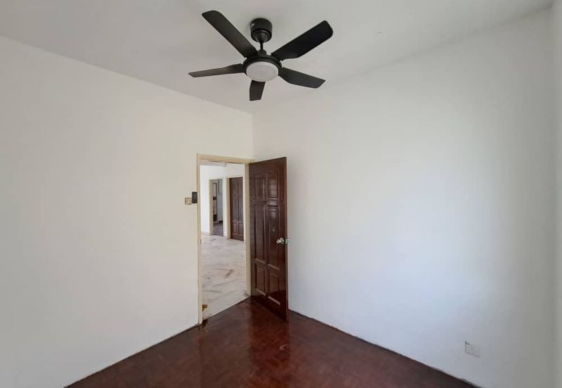 Subang Perdana Goodyear Court 1