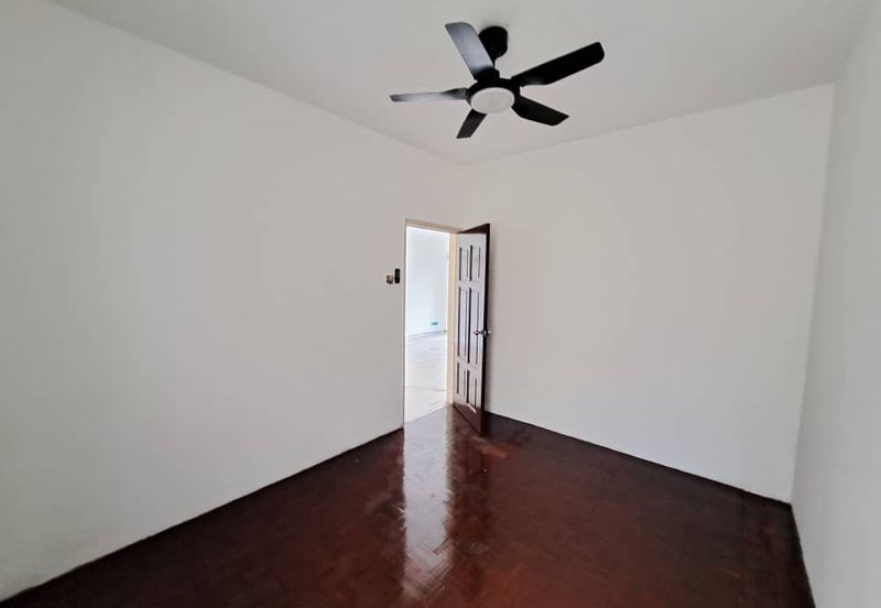 Subang Perdana Goodyear Court 1