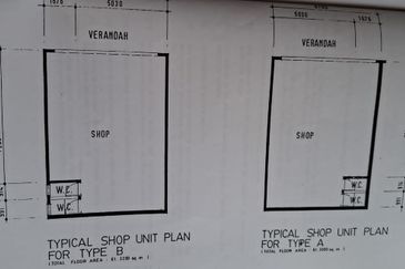 Pangsapuri Putra Raya - Corner Lot Front & Back Shoplot unit for Sale