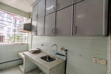 Subang Perdana Goodyear Court 9