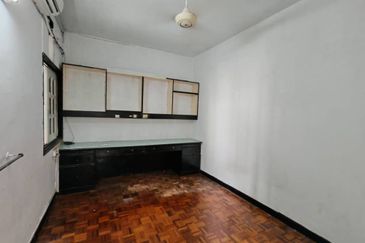 Subang Perdana Goodyear Court 9