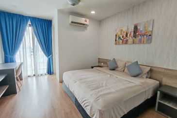 Tropical Villa Luxury Service Suites