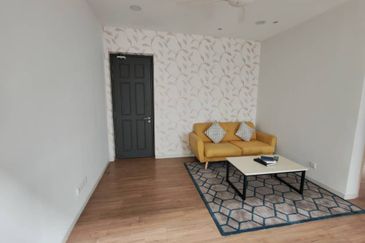 Tropical Villa Luxury Service Suites