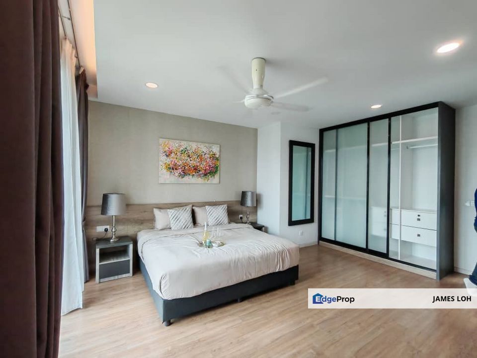 Tropical Villa, Taman Bukit Serdang - Fully Furnished unit for Sale, Selangor, Seri Kembangan