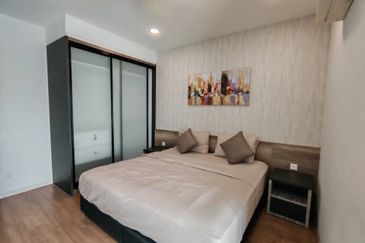 Tropical Villa Luxury Service Suites