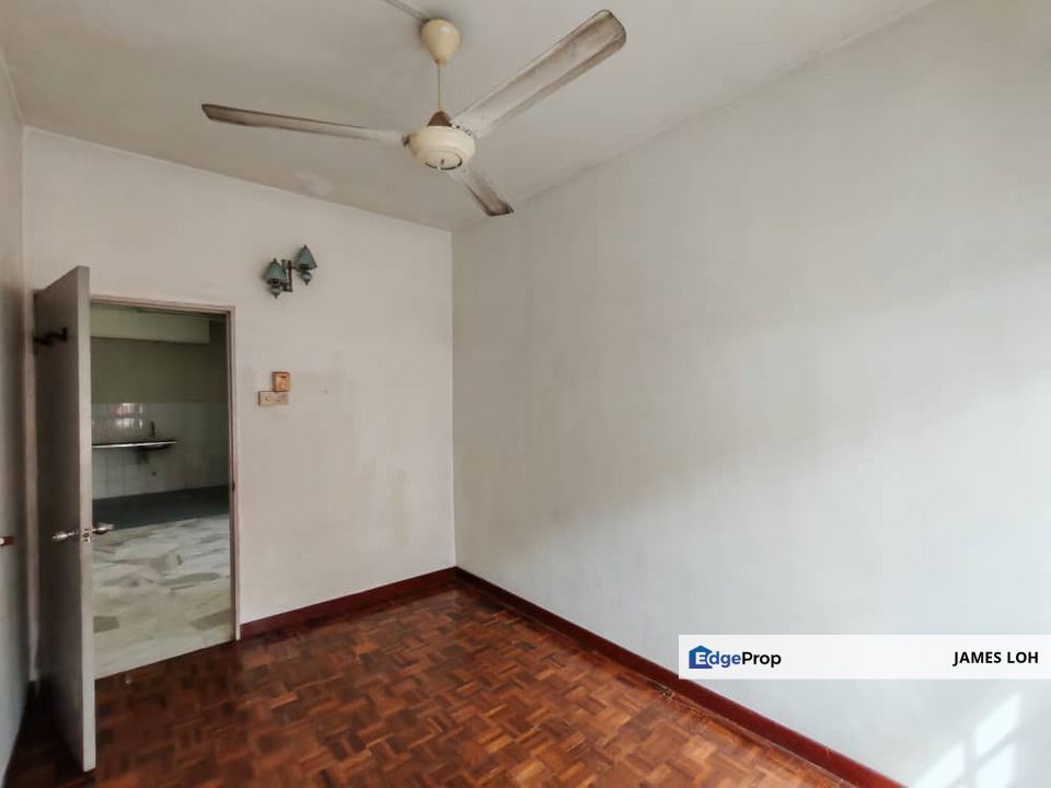 Starville Apartment with lift - Low Floor 3 Bedroom unit for Sale, Selangor, USJ