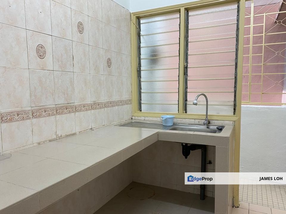 Goodyear Court 10 - Basic Unit for Rent, Selangor, Subang Jaya