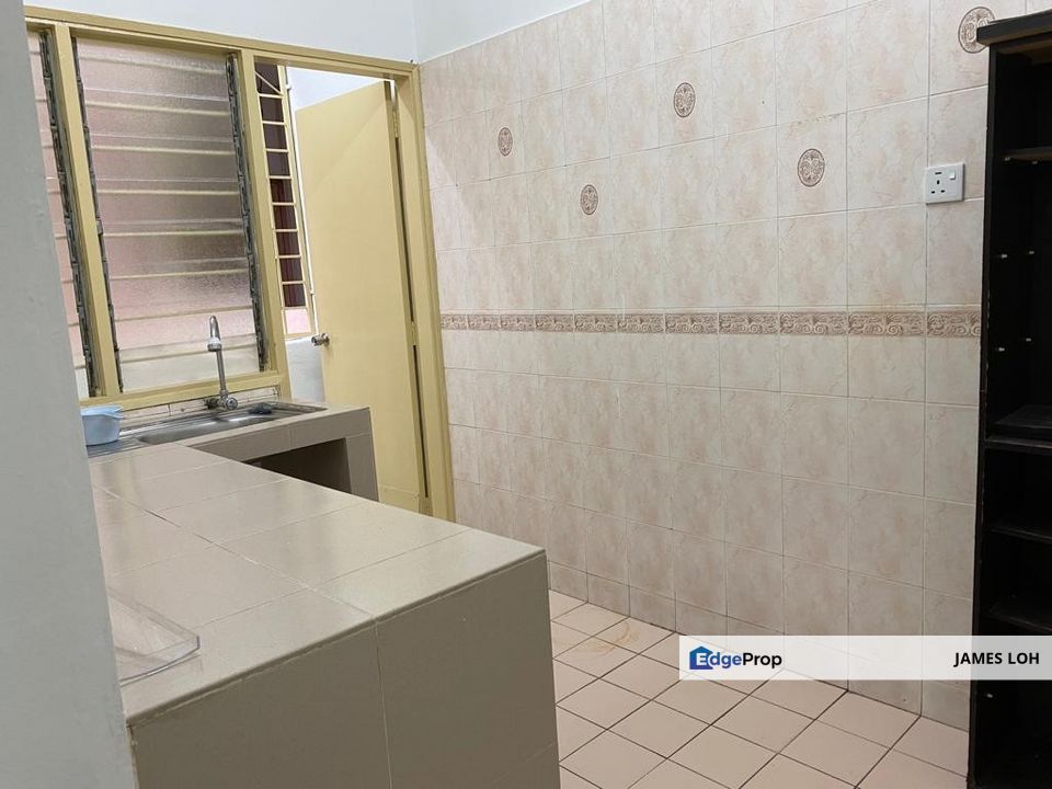 Goodyear Court 10 - Basic Unit for Rent, Selangor, Subang Jaya