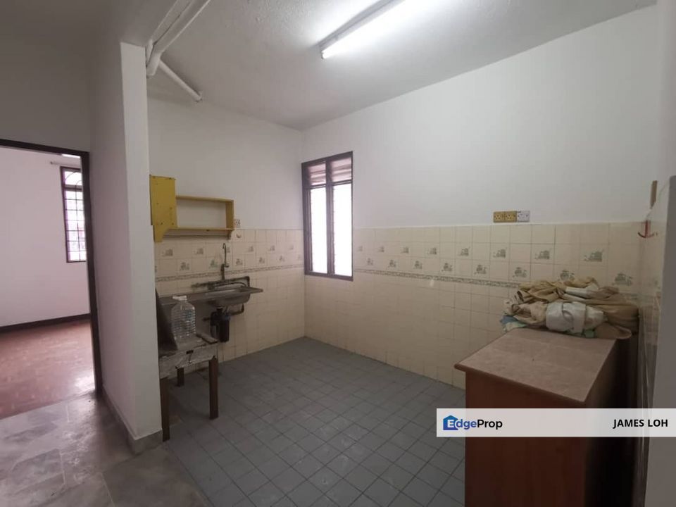 Goodyear Court 6 - 3 Rooms Unit for Sale, Selangor, USJ