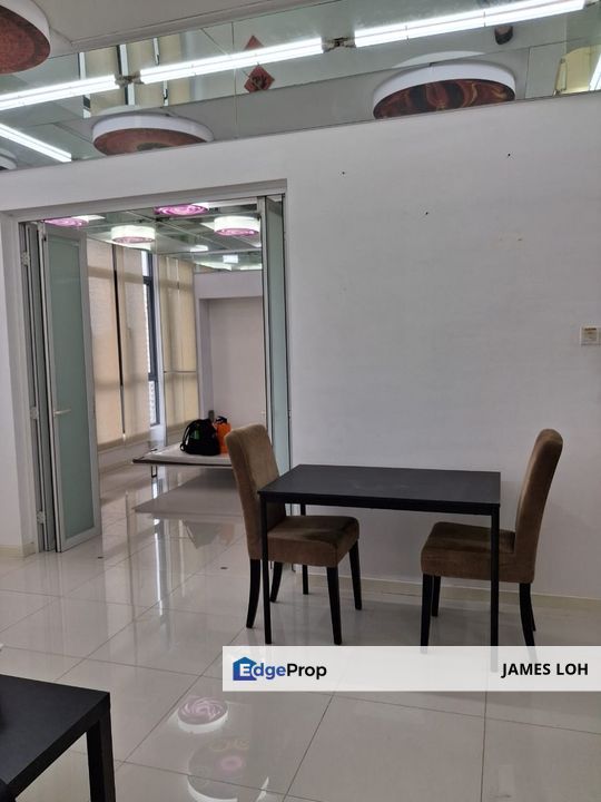 Tropicana Avenue - Fully Furnished Unit Facing Pool for Sale, Selangor, Tropicana
