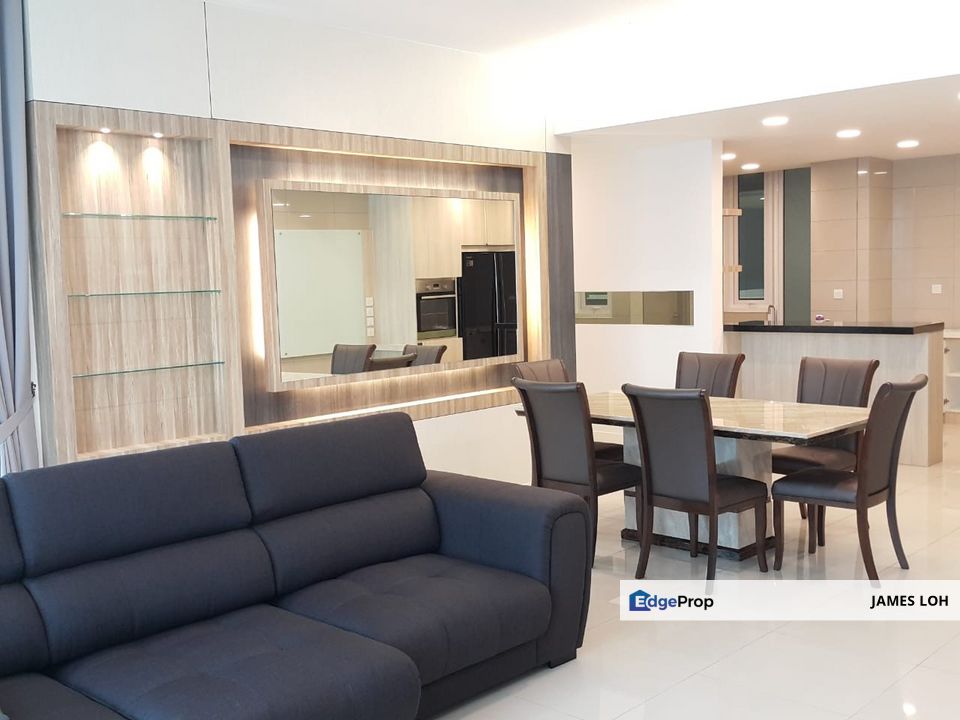 Uptown Residences, SS21 - Fully Furnished Unit facing pool for Sale, Selangor, Damansara Utama