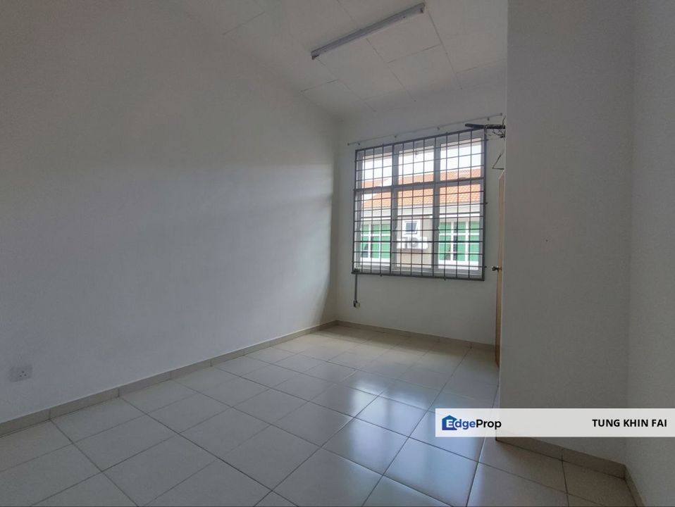 2 Storey Terrace For Sale at Riverside Residences, Taman Krubong Utama, Melaka ( Gated & Guarded ), Melaka, Krubong