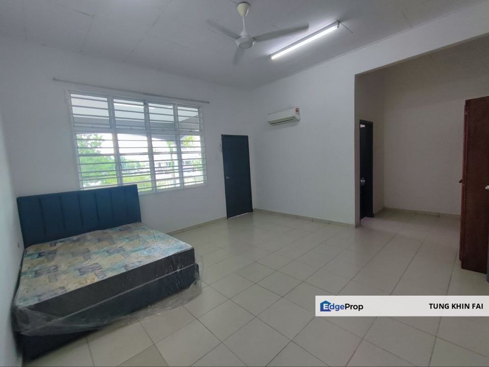 2 Storey Terrace For Sale at Riverside Residences, Taman Krubong Utama, Melaka ( Gated & Guarded ), Melaka, Krubong