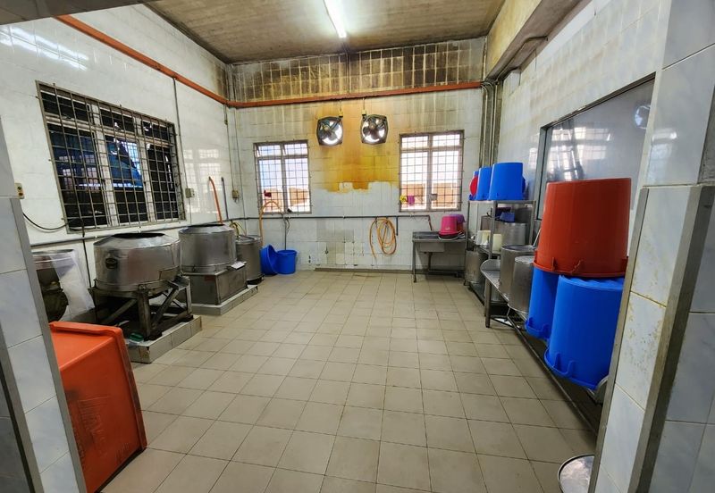 2 Storey Light Industry Factory At Taman Industry Malim Jaya Bachang Melaka For Sale