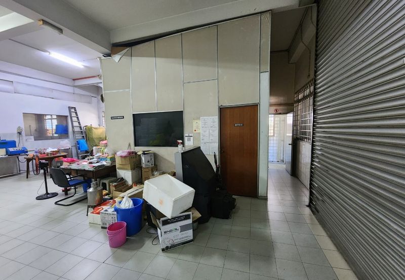 2 Storey Light Industry Factory At Taman Industry Malim Jaya Bachang Melaka For Sale