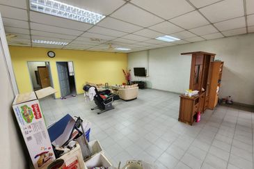 2 Storey Light Industry Factory At Taman Industry Malim Jaya Bachang Melaka For Sale