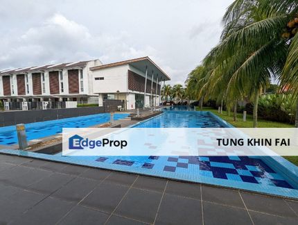 Pool + Gym + Gated Guarded ~ Freehold 2.5 Storey Terrace at Laman Klebang Melaka For Sale, Melaka, Klebang