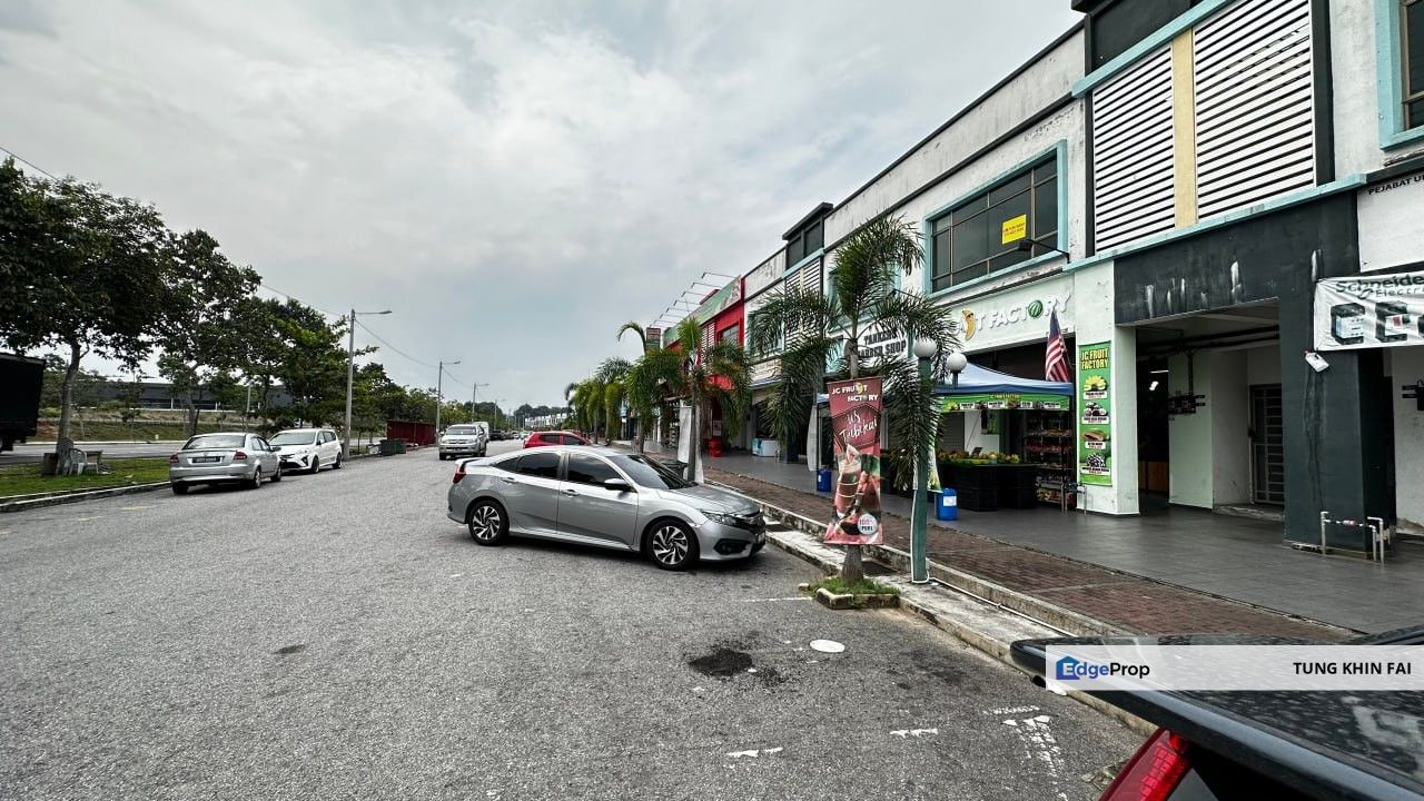 Facing Main Road ~ Taman Tanjung Minyak Perdana Melaka 2 Storey Shop Lot For Sale, Melaka, Melaka Tengah