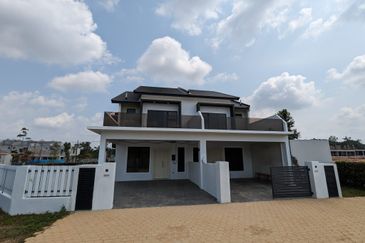 NEW PROJECT 🔥 WALKING DISTANCE TO FAMILY STORE 🔥 BRAND NEW 2 STOREY TERRACE AT BUKIT KATIL MELAKA FOR SALE