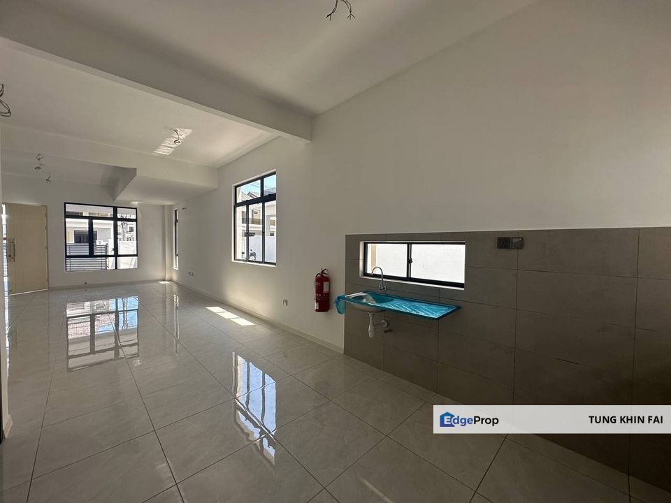 🏡DOUBLE STOREY TERRACE FOR SALE       📍TAMAN PENGKALAN IMPIAN BUKIT KATIL (iMOLEK), Melaka, Bukit Katil