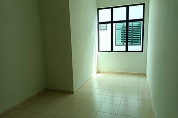 FREEHOLD 2 STOREY INTERMEDIATE TERRACE FOR SALE AT TAMAN DESA IDAMAN DURIAN TUNGGAL MELAKA