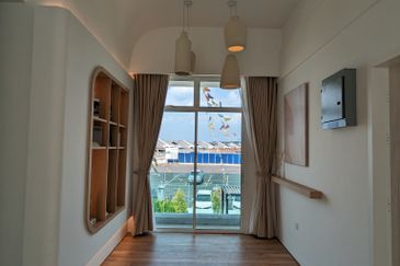 𝐍𝐞𝐰 𝐌𝐞𝐥𝐚𝐤𝐚 𝐏𝐫𝐨𝐣𝐞𝐜𝐭 : 𝟐 𝐒𝐭𝐨𝐫𝐞𝐲 𝐒𝐞𝐦𝐢 𝐃, 𝐆𝐚𝐭𝐞𝐝 𝐆𝐮𝐚𝐫𝐝𝐞𝐝, 𝐒𝐰𝐢𝐦𝐦𝐢𝐧𝐠 𝐏𝐨𝐨𝐥 & 𝐆𝐲𝐦 𝐅𝐚𝐜𝐢𝐥𝐢𝐭𝐢𝐞𝐬 