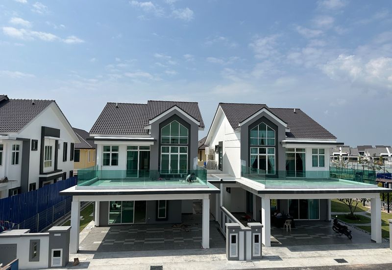 𝐍𝐞𝐰 𝐌𝐞𝐥𝐚𝐤𝐚 𝐏𝐫𝐨𝐣𝐞𝐜𝐭 : 𝟐 𝐒𝐭𝐨𝐫𝐞𝐲 𝐒𝐞𝐦𝐢 𝐃, 𝐆𝐚𝐭𝐞𝐝 𝐆𝐮𝐚𝐫𝐝𝐞𝐝, 𝐒𝐰𝐢𝐦𝐦𝐢𝐧𝐠 𝐏𝐨𝐨𝐥 & 𝐆𝐲𝐦 𝐅𝐚𝐜𝐢𝐥𝐢𝐭𝐢𝐞𝐬 