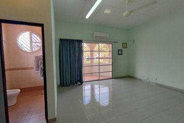 Jalan Saujana Indah 1/1