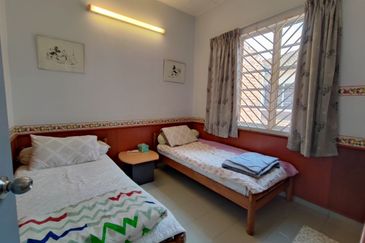 Jalan Saujana Indah 1/1