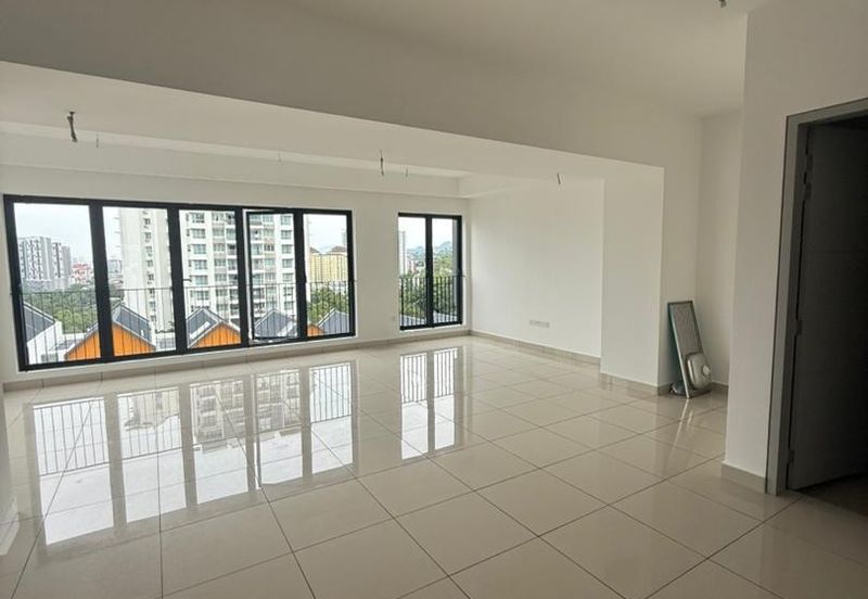 East 57 (Residensi Laman Timur)