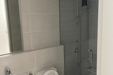 East 57 (Residensi Laman Timur)