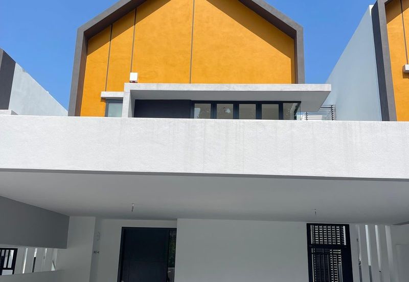 East 57 (Residensi Laman Timur)