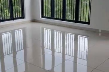 East 57 (Residensi Laman Timur)