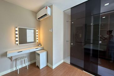 Centrio SoHo @ Pantai Hillpark