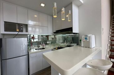 Centrio SoHo @ Pantai Hillpark