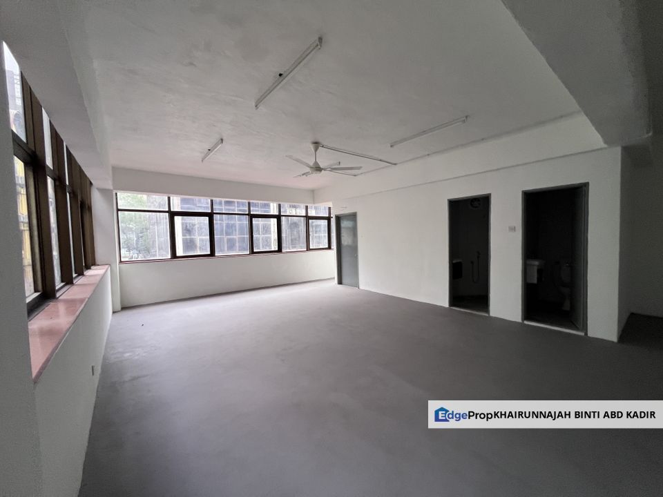 Melawati Shoplot Office Endlot near Melawati Mall, Selangor, Ampang