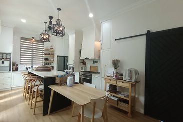 Kota Puteri, Batu Arang