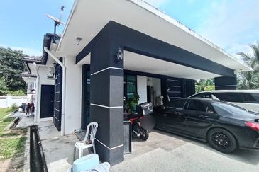 Kota Puteri, Batu Arang